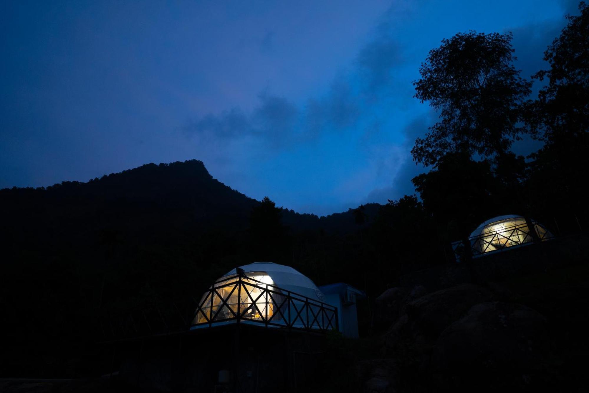 Karimb Resorts Vallikavungal Eksteriør bilde