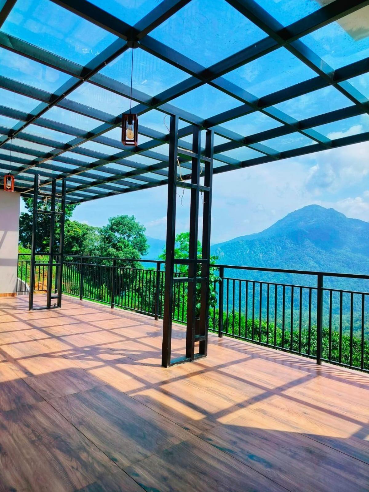 Karimb Resorts Vallikavungal Eksteriør bilde